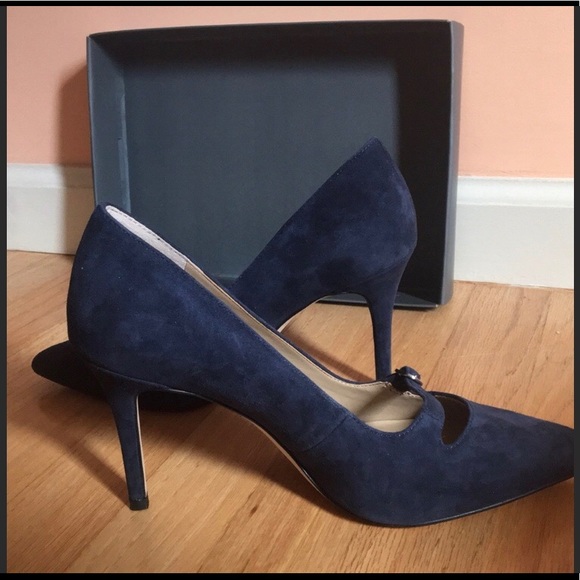 Navy heels pointed toe pumps - Picture 1 of 5